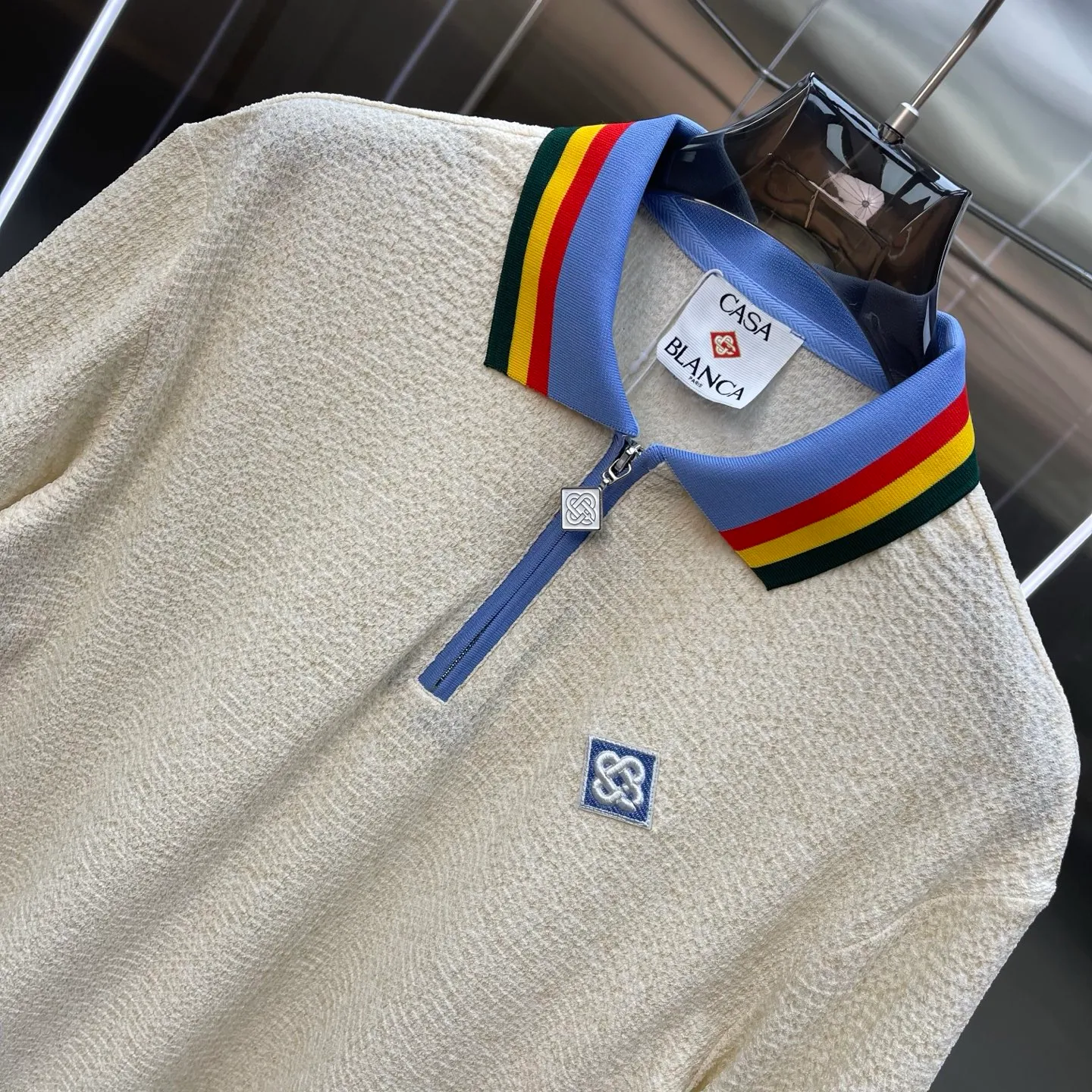 New Arrival Casablanca Casablanca POLOClassic Series is made of high-definition fabrics that will not shrink or fade. Comfortable to the touch, cool and breathable, the texture is super strong and a must-have for fashionable men and women. Exclusively available in In Stock! Color: Apricot Blue Size: M L XL XXL